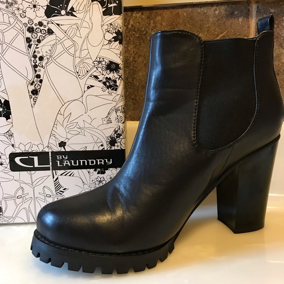 Chinese Laundry Shoes - Chinese Laundry “Boomerang” Boots - size 9 NWOT